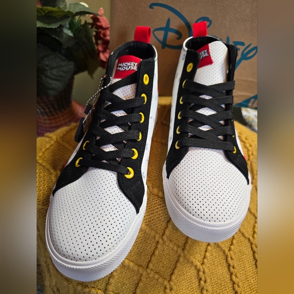 Ground-up Mickey High-Top Sneakers, Youth (Boys) size 5, Various - Picture 2 of 6